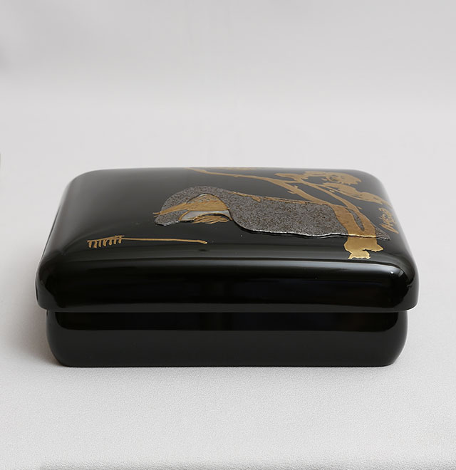 Cigarette Case with Tray, Deep-black Lacquered Korin-style, Shiokumi Design