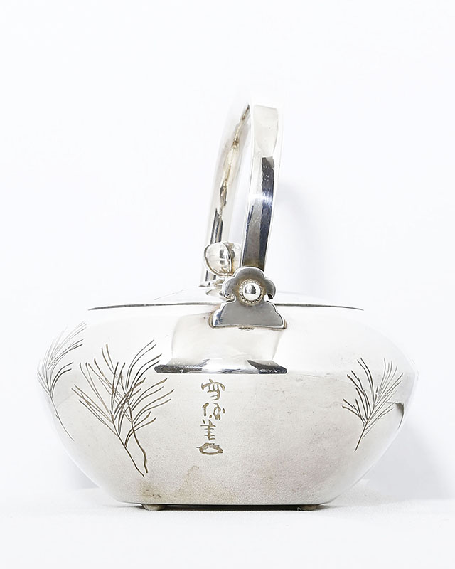 銀銚子(松竹梅図) 一対